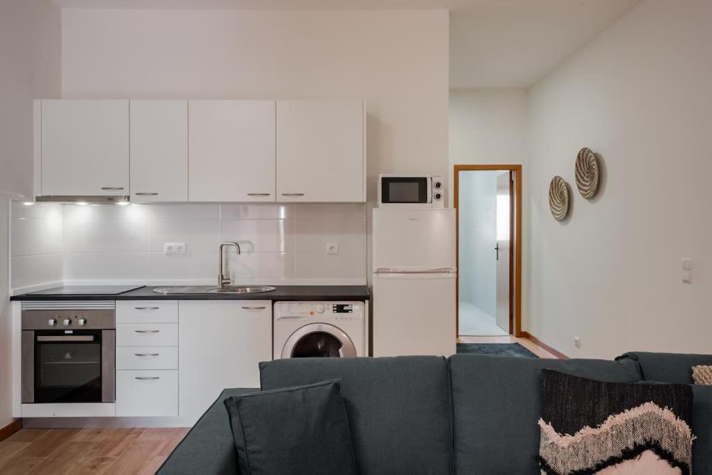 Modern Studio Near Metro Station Senhora da Hora Kültér fotó