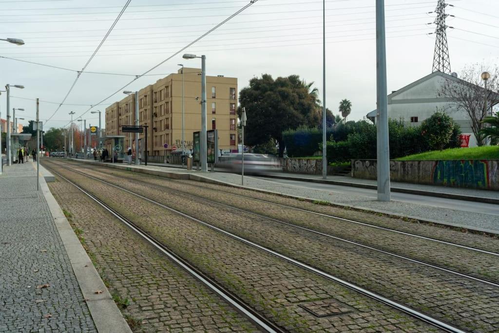Modern Studio Near Metro Station Senhora da Hora Kültér fotó