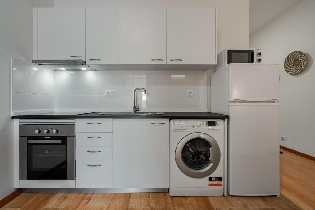 Modern Studio Near Metro Station Senhora da Hora Kültér fotó